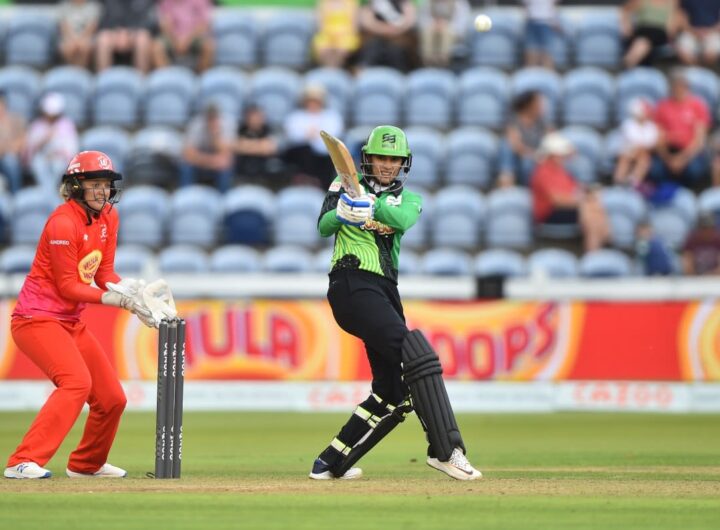 Smriti Mandhana, Danni Wyatt propel Southern Brave into final with easy win over Welsh Fire