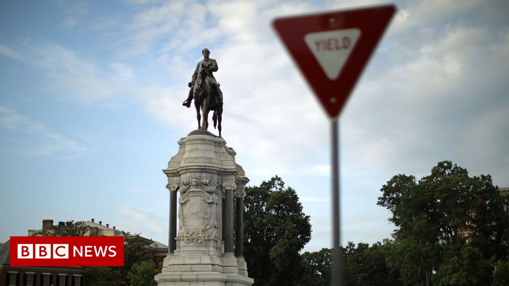 Robert E Lee statue: Virginia removes contentious memorial as crowds cheer
