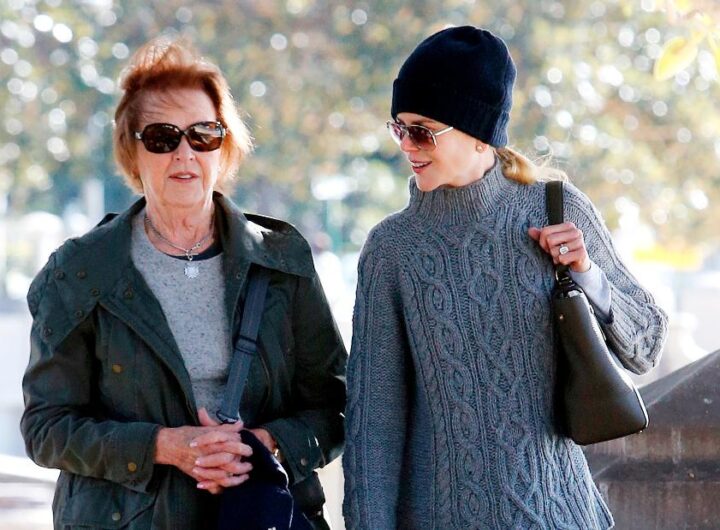 Nicole Kidman back in Australia to care for her mother